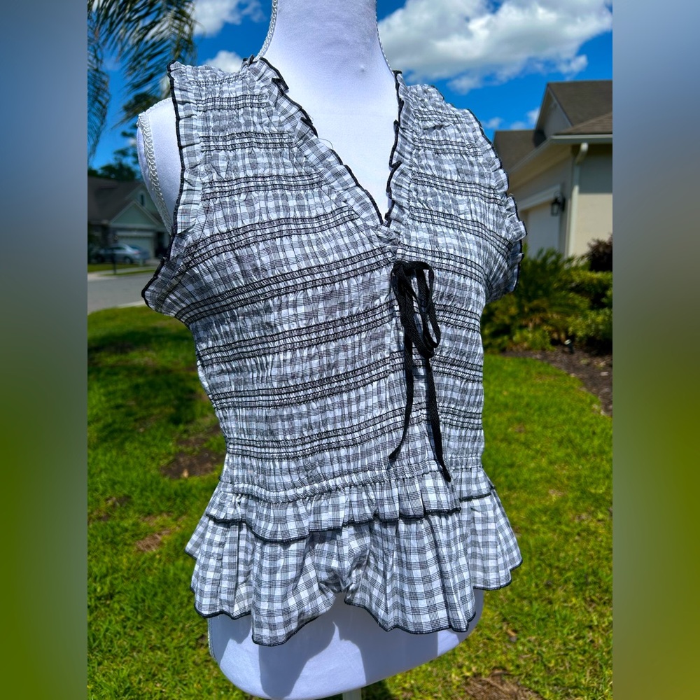 NWT🌷LOFT Plaid Smocked Ruffle Peplum Top